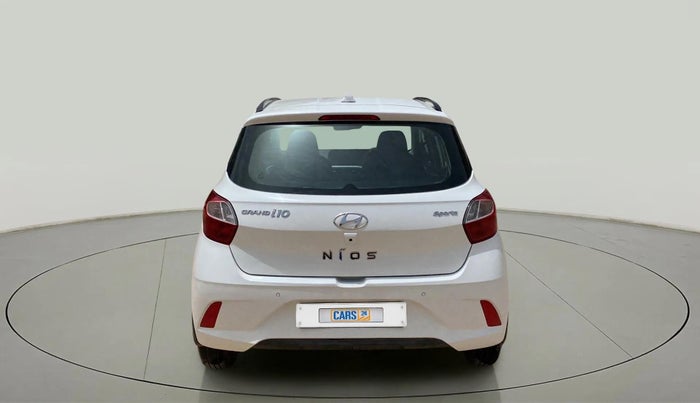 2023 Hyundai GRAND I10 NIOS SPORTZ AMT 1.2 KAPPA VTVT, Petrol, Automatic, 28,571 km, Back/Rear