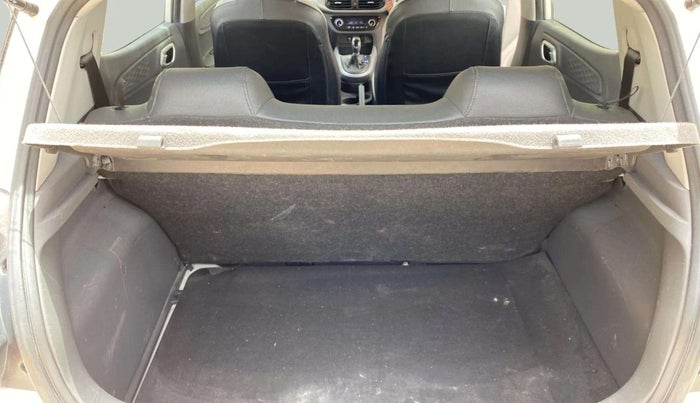 2023 Hyundai GRAND I10 NIOS SPORTZ AMT 1.2 KAPPA VTVT, Petrol, Automatic, 28,571 km, Boot Inside