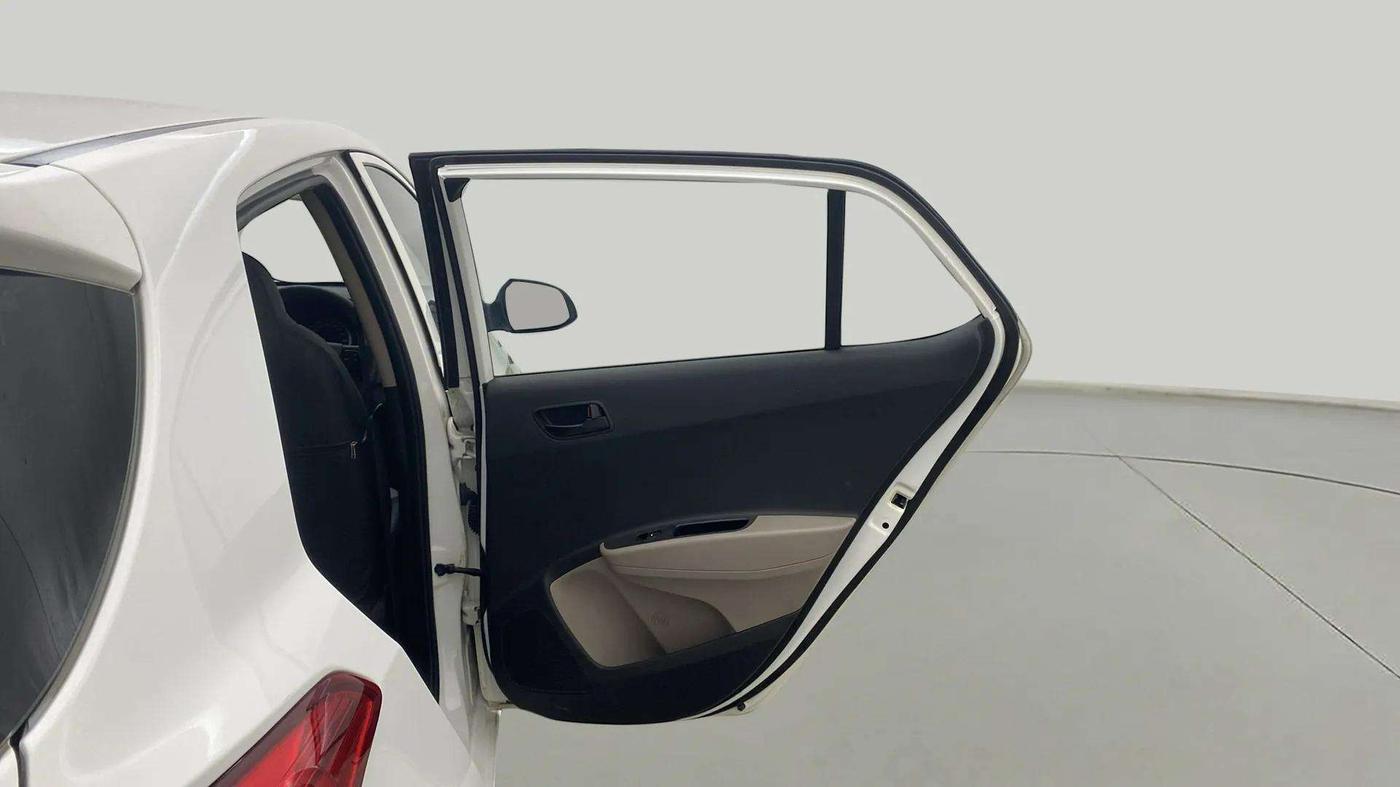 2018 Hyundai Grand i10 MAGNA AT 1.2 KAPPA VTVT, Petrol, Automatic, 51,650 km, RHS Rear Door