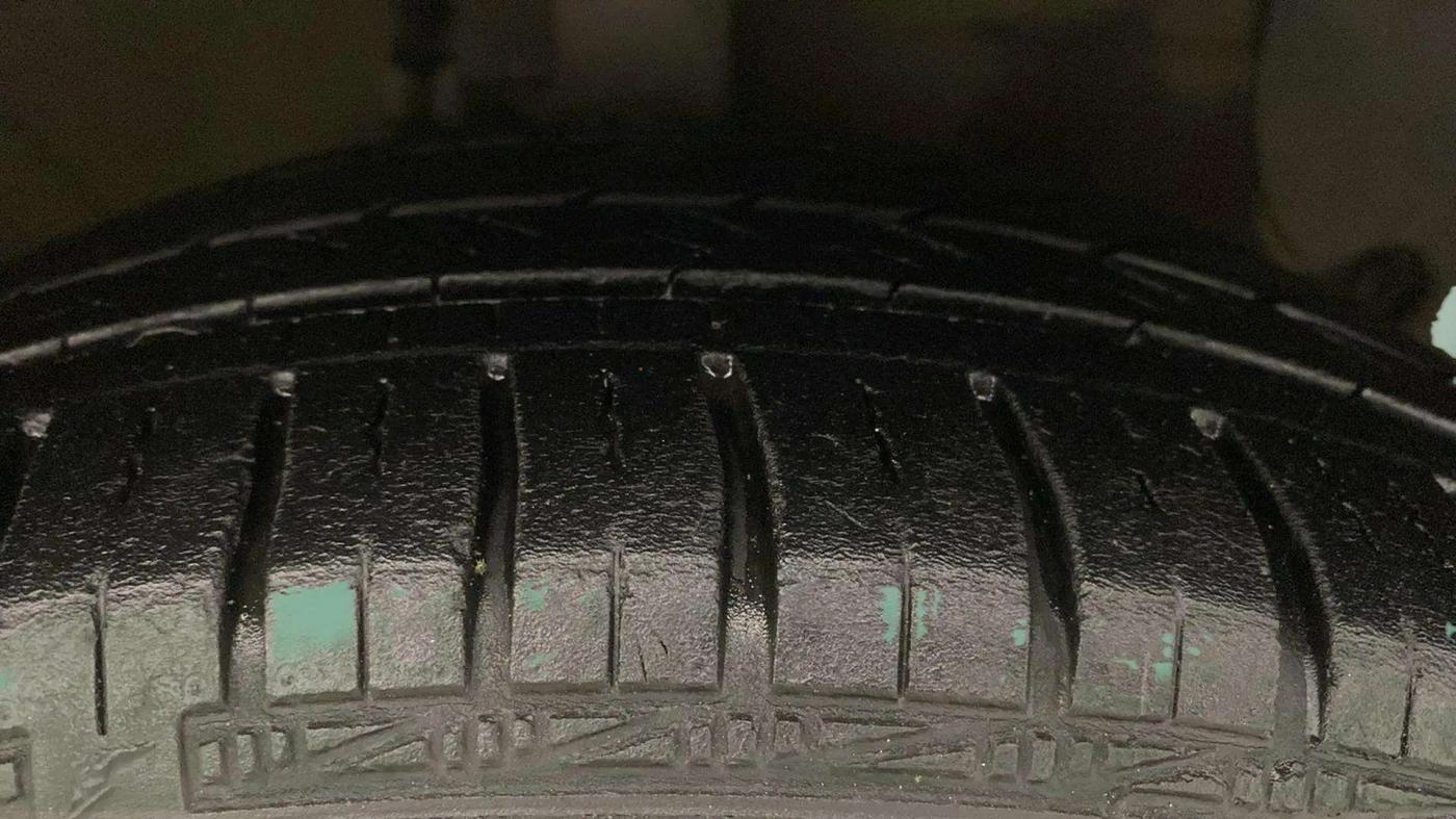 2018 Hyundai Grand i10 MAGNA AT 1.2 KAPPA VTVT, Petrol, Automatic, 51,650 km, Right Front Tyre Tread