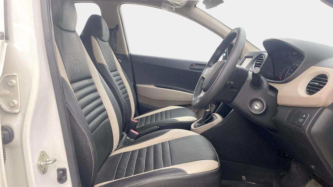 2018 Hyundai Grand i10 MAGNA AT 1.2 KAPPA VTVT, Petrol, Automatic, 51,650 km, Right Side Front Door Cabin