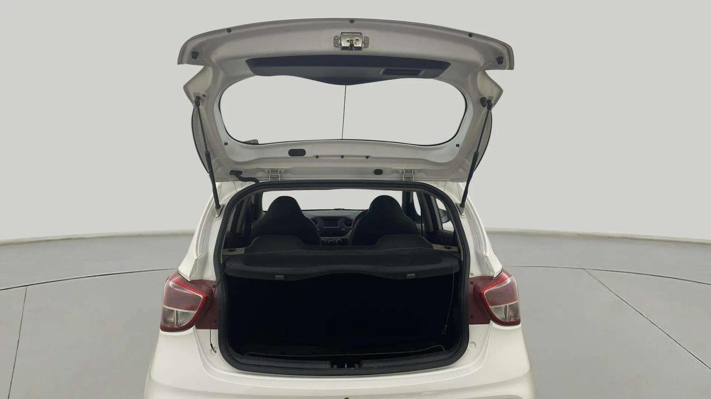 2018 Hyundai Grand i10 MAGNA AT 1.2 KAPPA VTVT, Petrol, Automatic, 51,650 km, Boot Door Open