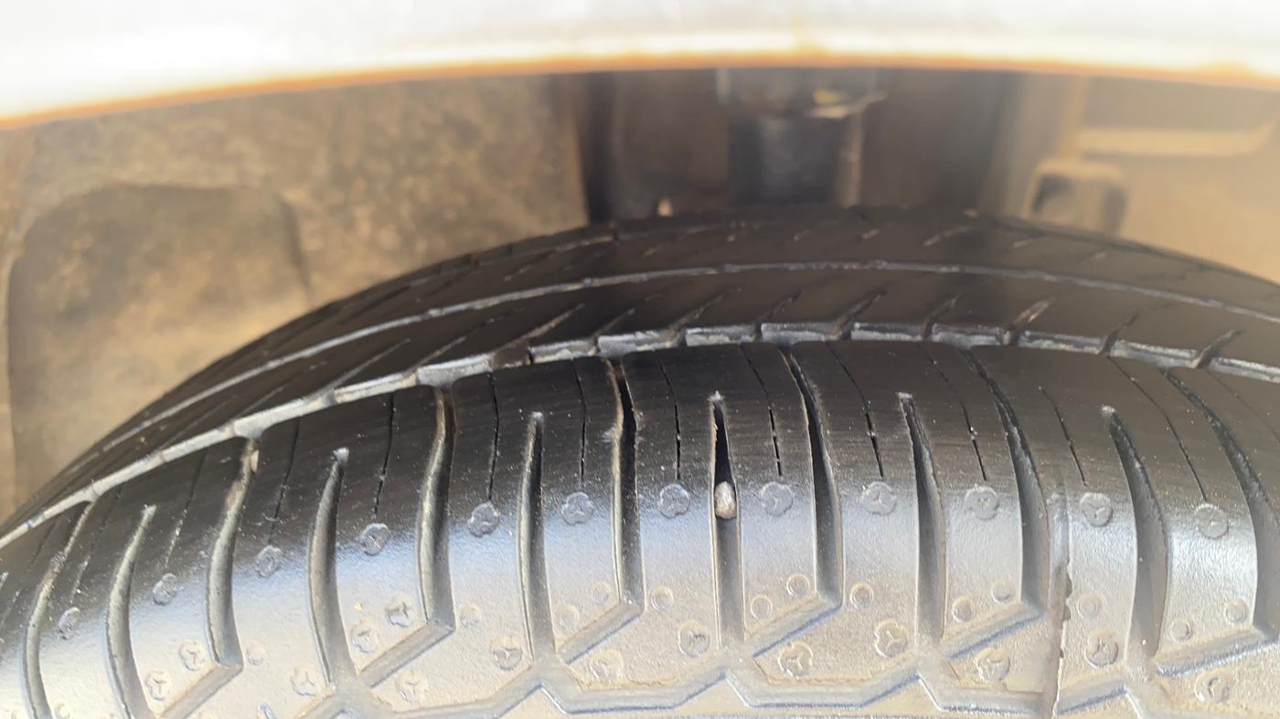 2019 Datsun Redi Go A, CNG, Manual, 61,615 km, Right Front Tyre Tread