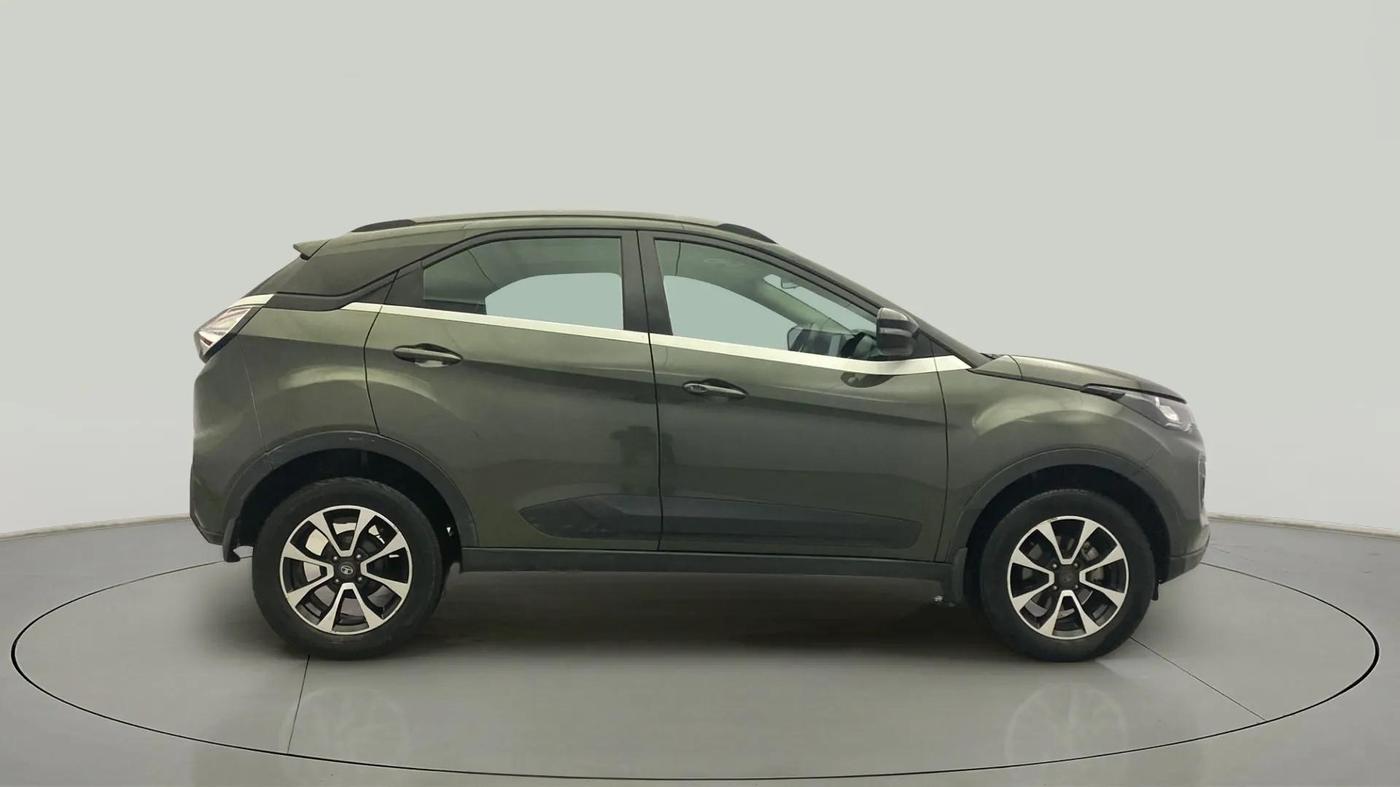 2020 Tata NEXON XZ PLUS DIESEL SUNROOF, Diesel, Manual, 75,669 km, Right Side View