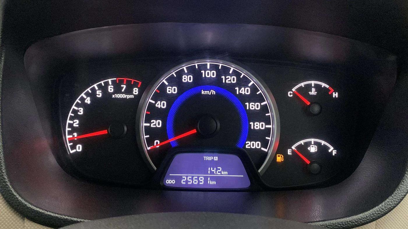 2018 Hyundai Grand i10 SPORTZ 1.2 KAPPA VTVT, Petrol, Manual, 25,679 km, Odometer Image