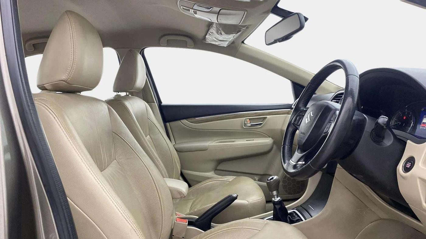 2019 Maruti Ciaz ALPHA DIESEL 1.5, Diesel, Manual, 86,180 km, Right Side Front Door Cabin