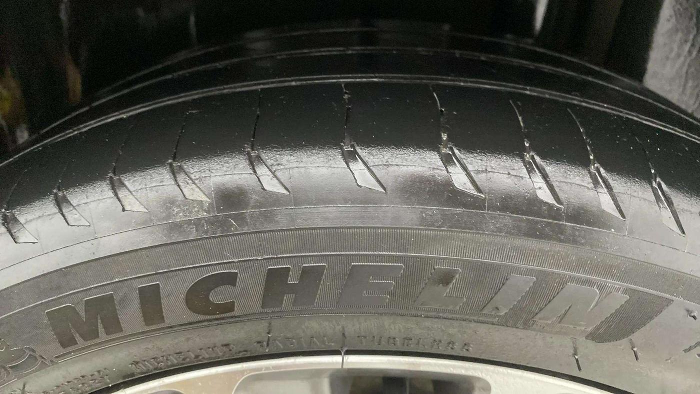 2019 Maruti Ciaz ALPHA DIESEL 1.5, Diesel, Manual, 86,180 km, Left Rear Tyre Tread