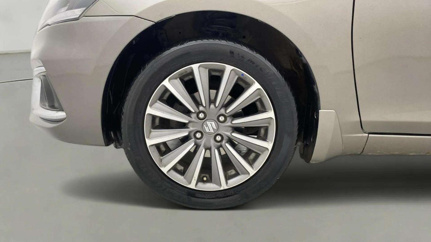 2019 Maruti Ciaz ALPHA DIESEL 1.5, Diesel, Manual, 86,180 km, Left Front Wheel
