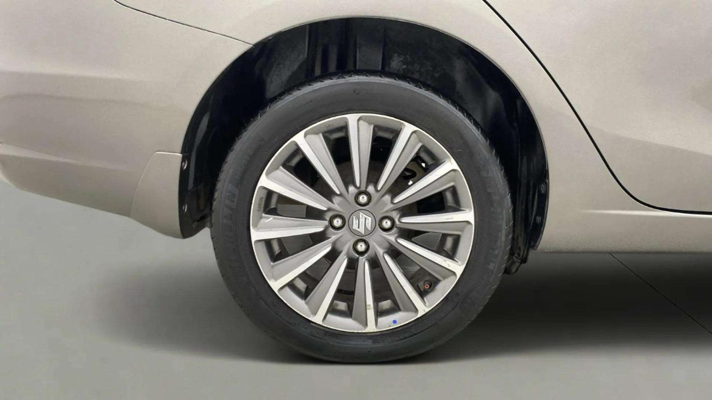 2019 Maruti Ciaz ALPHA DIESEL 1.5, Diesel, Manual, 86,180 km, Right Rear Wheel