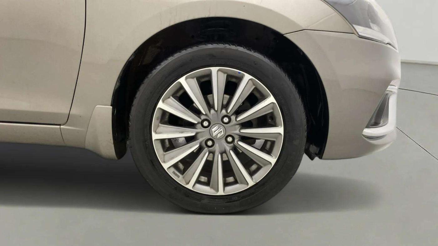 2019 Maruti Ciaz ALPHA DIESEL 1.5, Diesel, Manual, 86,180 km, Right Front Wheel