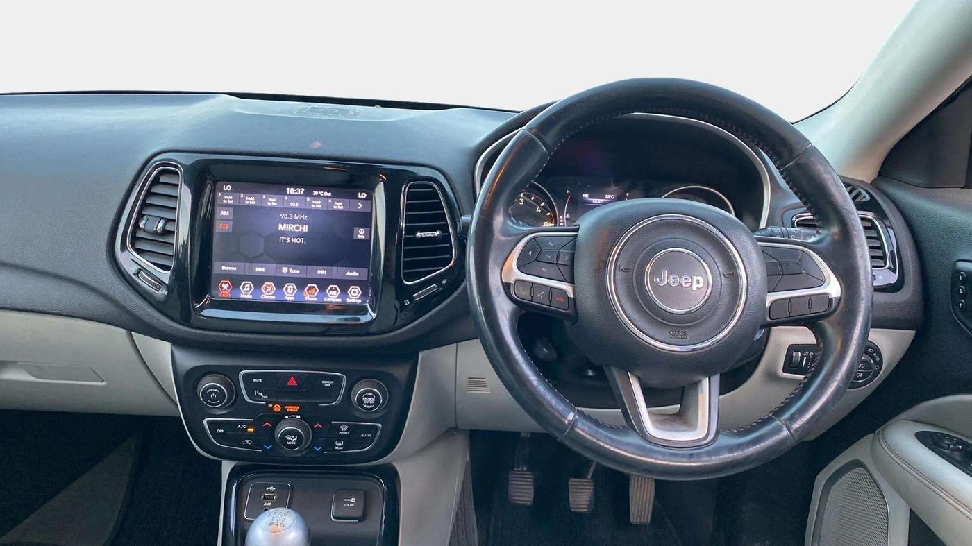 2018 Jeep Compass LIMITED PLUS DIESEL, Diesel, Manual, 92,280 km, Steering Wheel Close Up