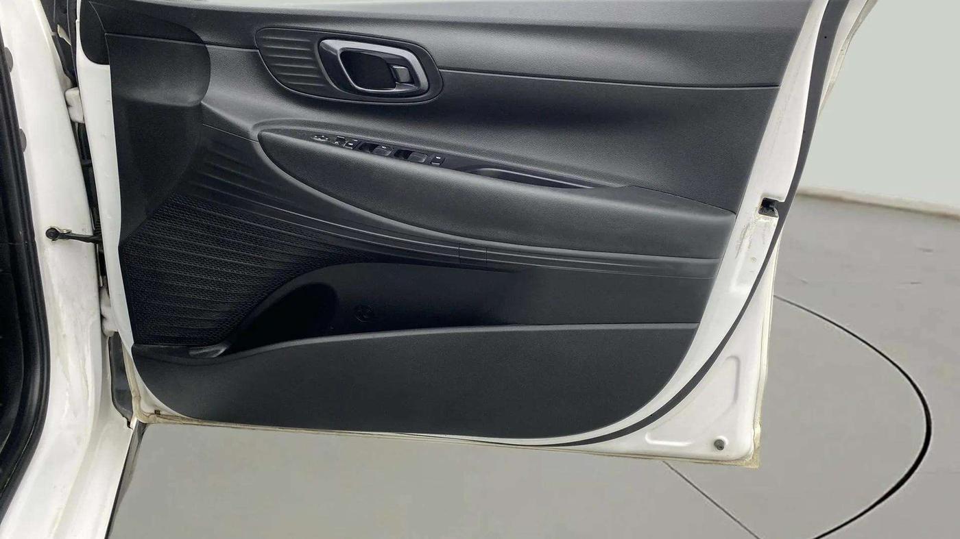 2021 Hyundai NEW I20 SPORTZ 1.0T GDI IMT, Petrol, Manual, 53,632 km, Driver Side Door Panels Control