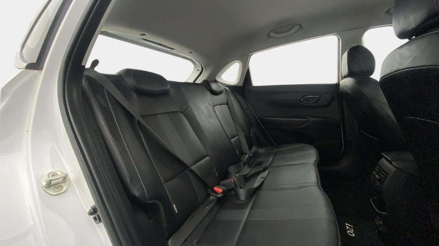 2021 Hyundai NEW I20 SPORTZ 1.0T GDI IMT, Petrol, Manual, 53,632 km, Right Side Rear Door Cabin