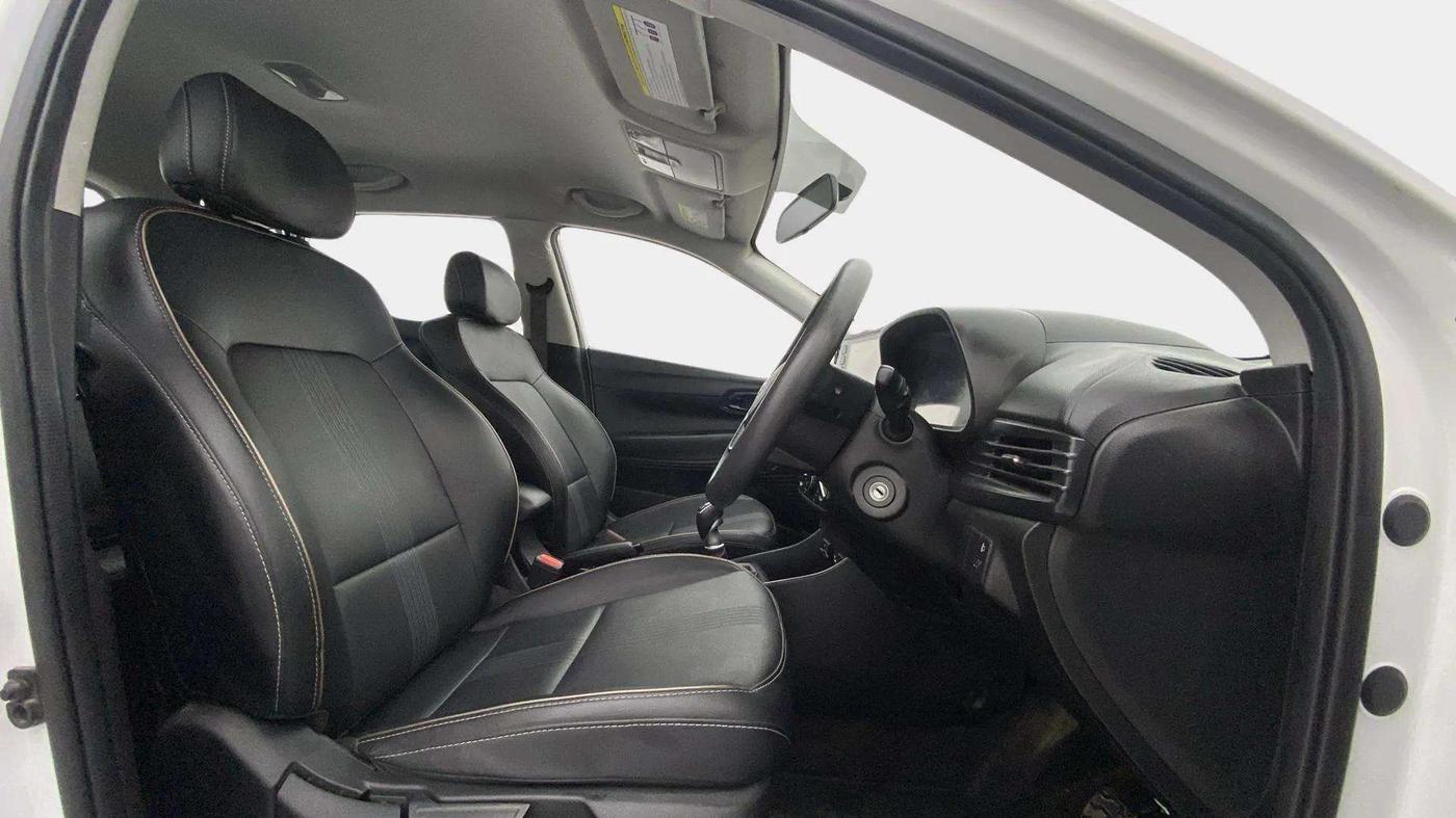 2021 Hyundai NEW I20 SPORTZ 1.0T GDI IMT, Petrol, Manual, 53,632 km, Right Side Front Door Cabin