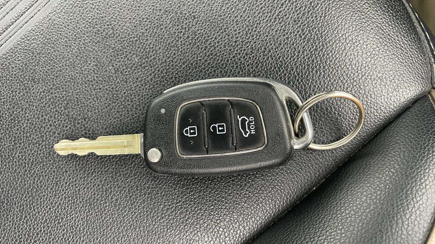 2021 Hyundai NEW I20 SPORTZ 1.0T GDI IMT, Petrol, Manual, 53,632 km, Key Close Up