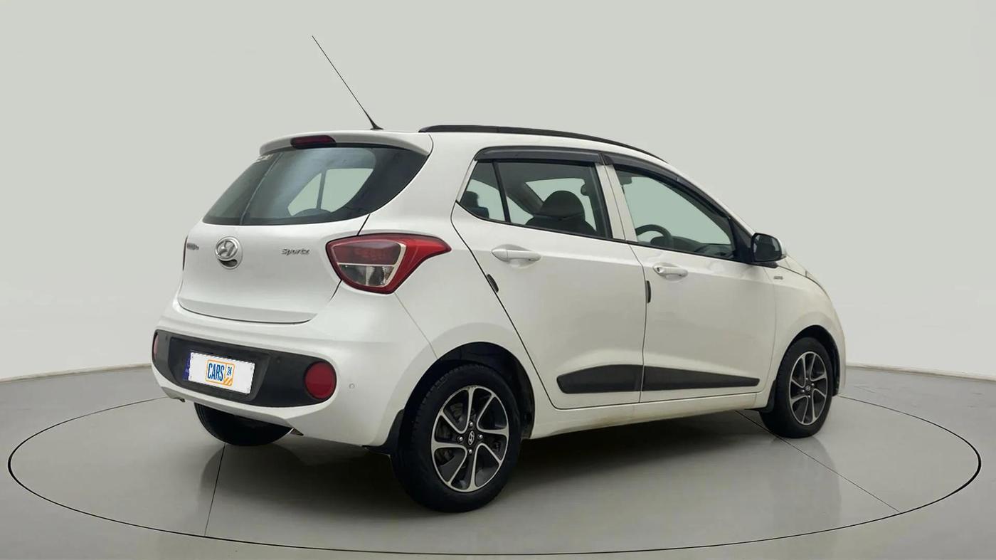2018 Hyundai Grand i10 SPORTZ AT 1.2 KAPPA VTVT, Petrol, Automatic, 30,046 km, Right Back Diagonal