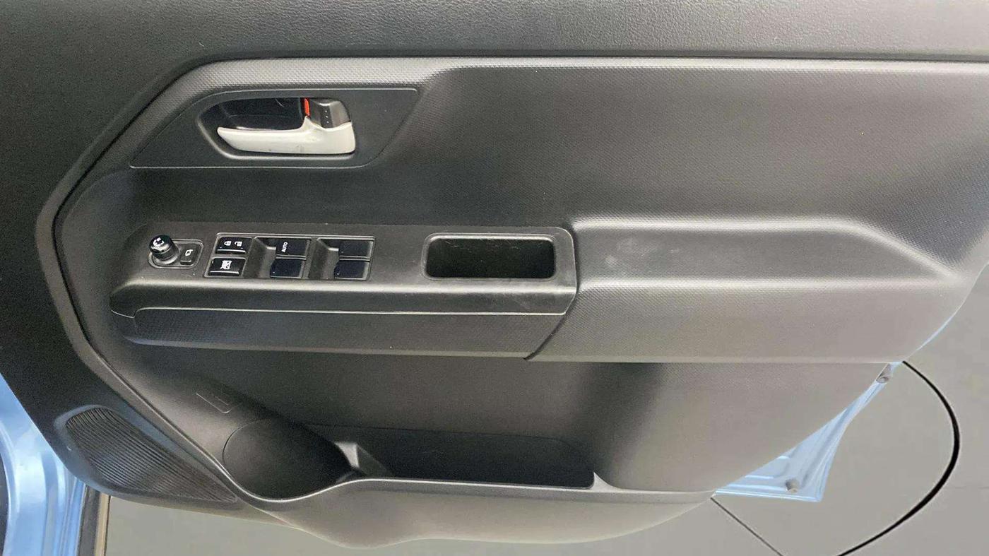 2021 Maruti New Wagon-R ZXI 1.2, Petrol, Manual, 37,832 km, Driver Side Door Panels Control