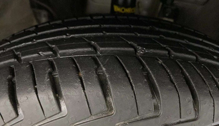 2018 Renault Kwid RXL 1.0, Petrol, Manual, 11,336 km, Right Front Tyre Tread