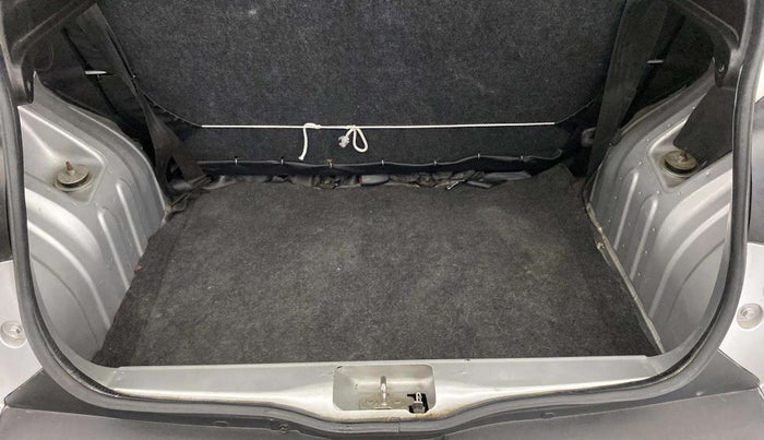 2018 Renault Kwid RXL 1.0, Petrol, Manual, 11,336 km, Dicky (Boot door) - Parcel tray missing