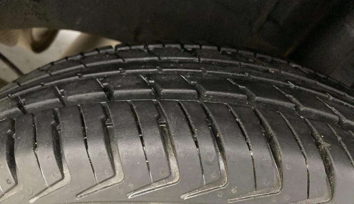 2018 Renault Kwid RXL 1.0, Petrol, Manual, 11,336 km, Left Rear Tyre Tread