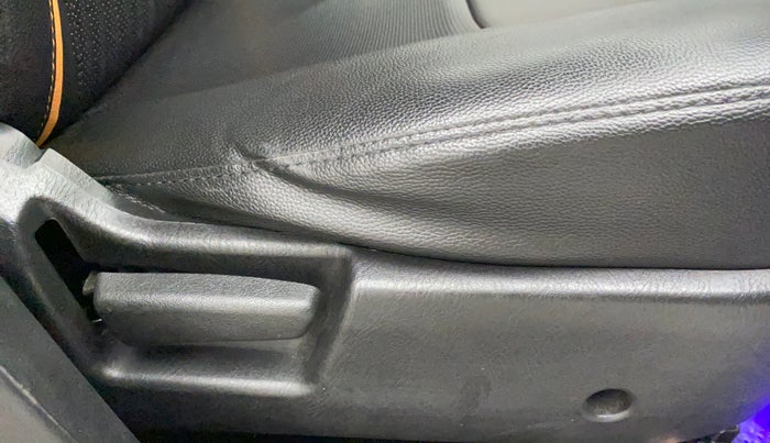 2020 Maruti Alto VXI, Petrol, Manual, 7,800 km, Driver Side Adjustment Panel