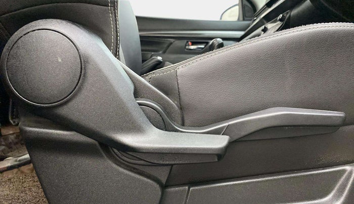 2021 Maruti XL6 ZETA MT, Petrol, Manual, 51,863 km, Driver Side Adjustment Panel
