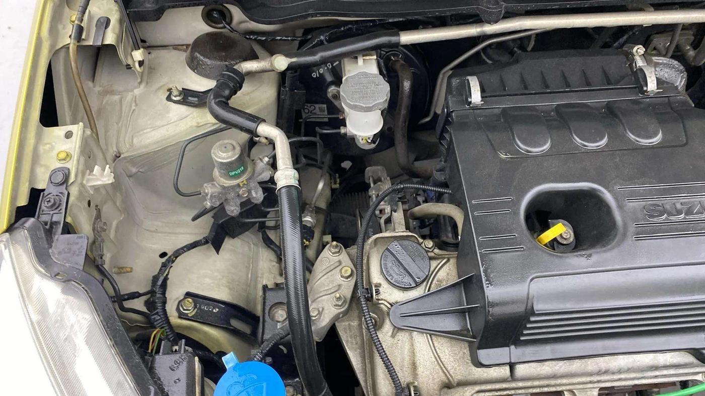 2016 Maruti Celerio VXI AMT, Petrol, Automatic, 45,567 km, Engine View - Right