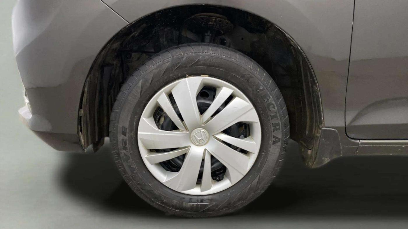 2023 Honda Amaze 1.2L I-VTEC S, Petrol, Manual, 35,736 km, Left Front Wheel