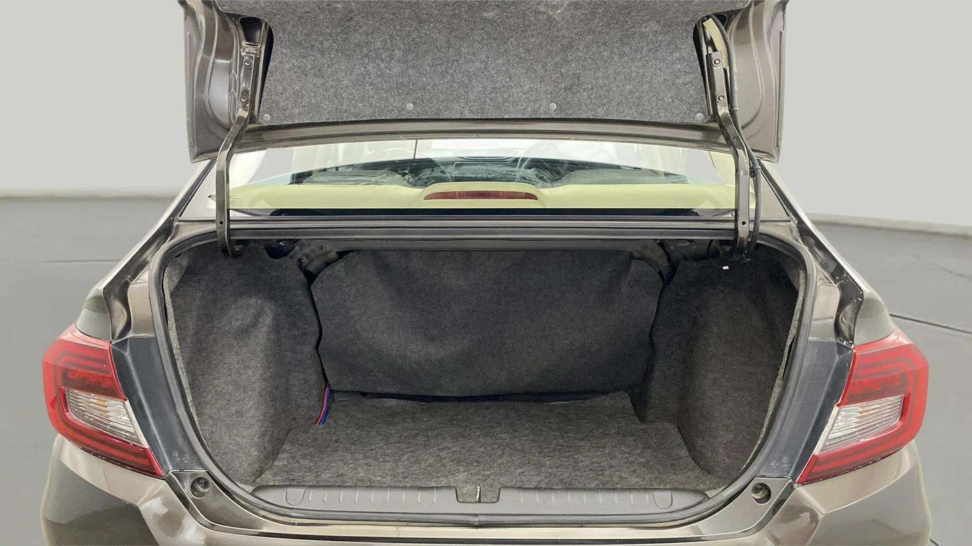 2023 Honda Amaze 1.2L I-VTEC S, Petrol, Manual, 35,736 km, Boot Inside