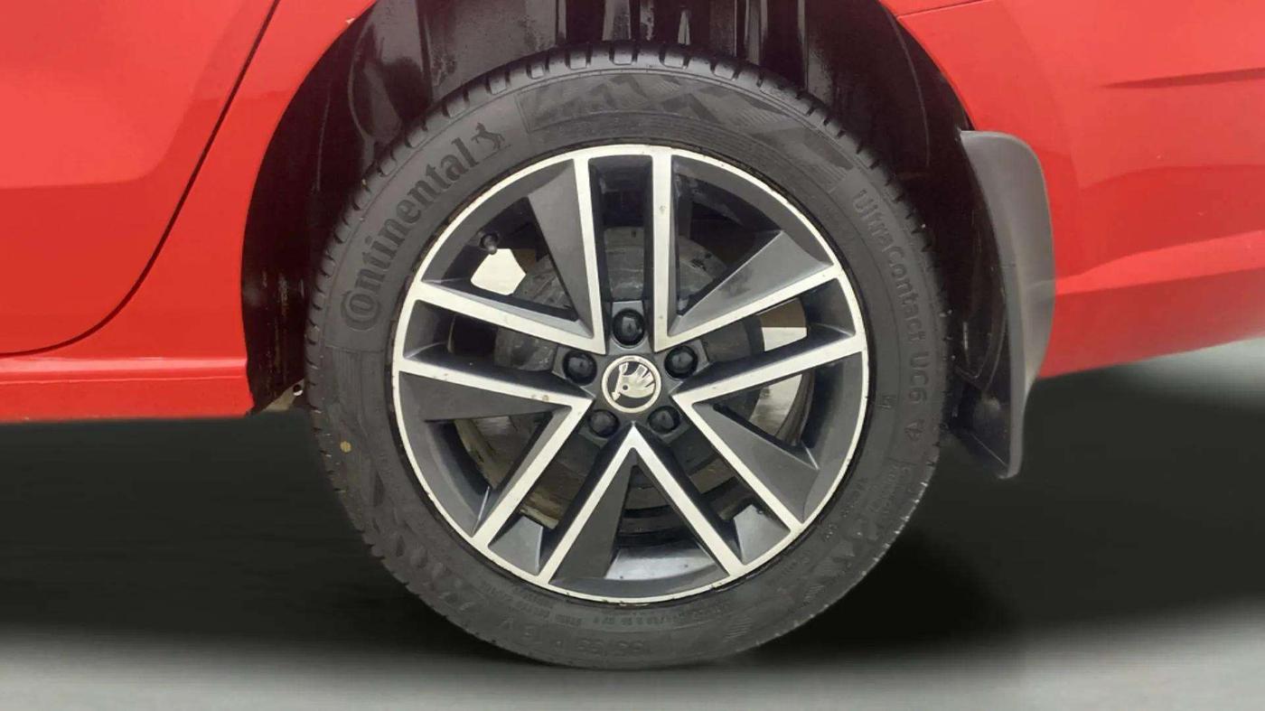 2019 Skoda Rapid STYLE 1.6 MPI AT, Petrol, Automatic, 38,538 km, Left Rear Wheel