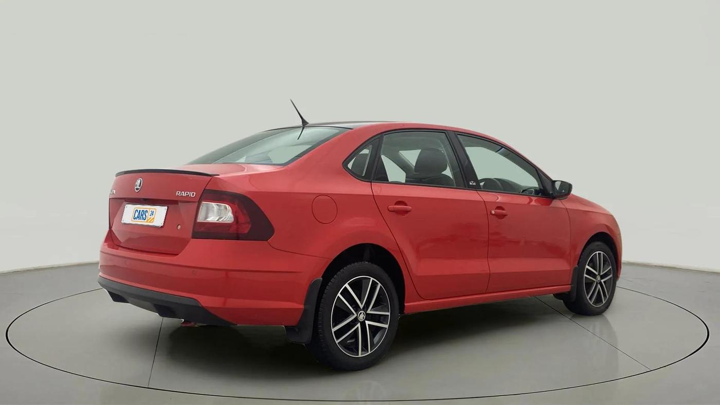 2019 Skoda Rapid STYLE 1.6 MPI AT, Petrol, Automatic, 38,538 km, Right Back Diagonal