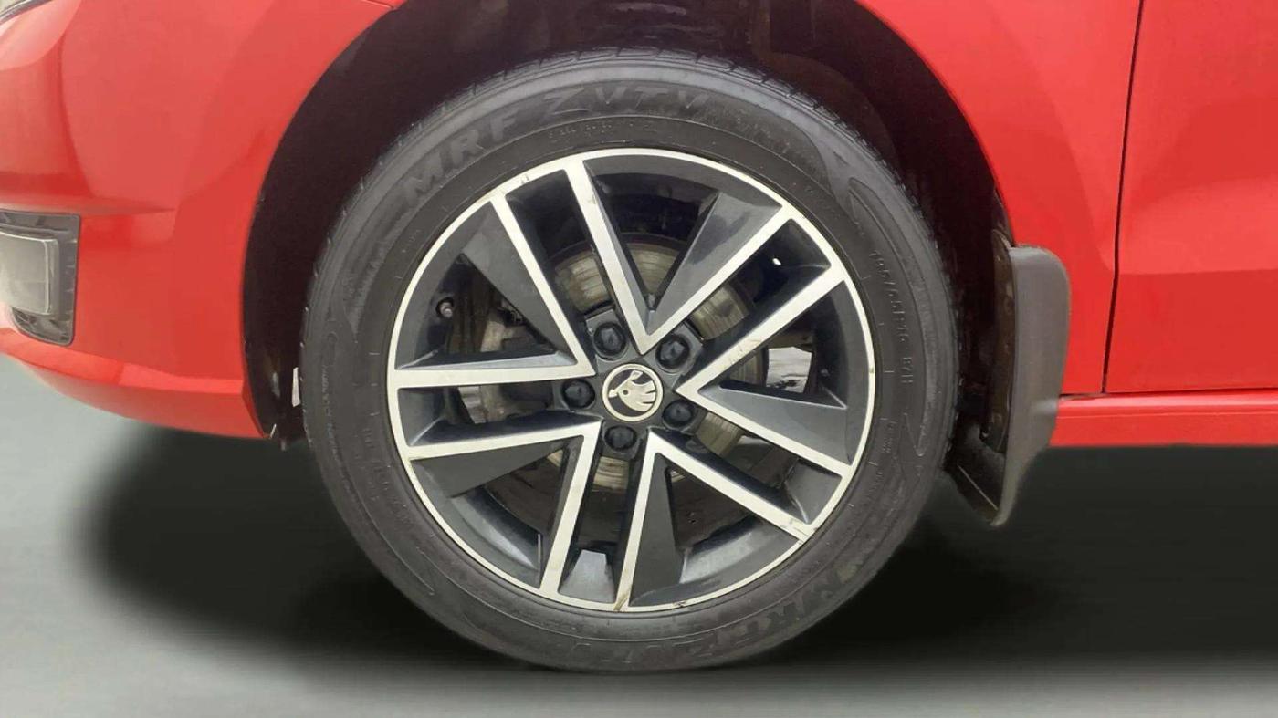 2019 Skoda Rapid STYLE 1.6 MPI AT, Petrol, Automatic, 38,538 km, Left Front Wheel
