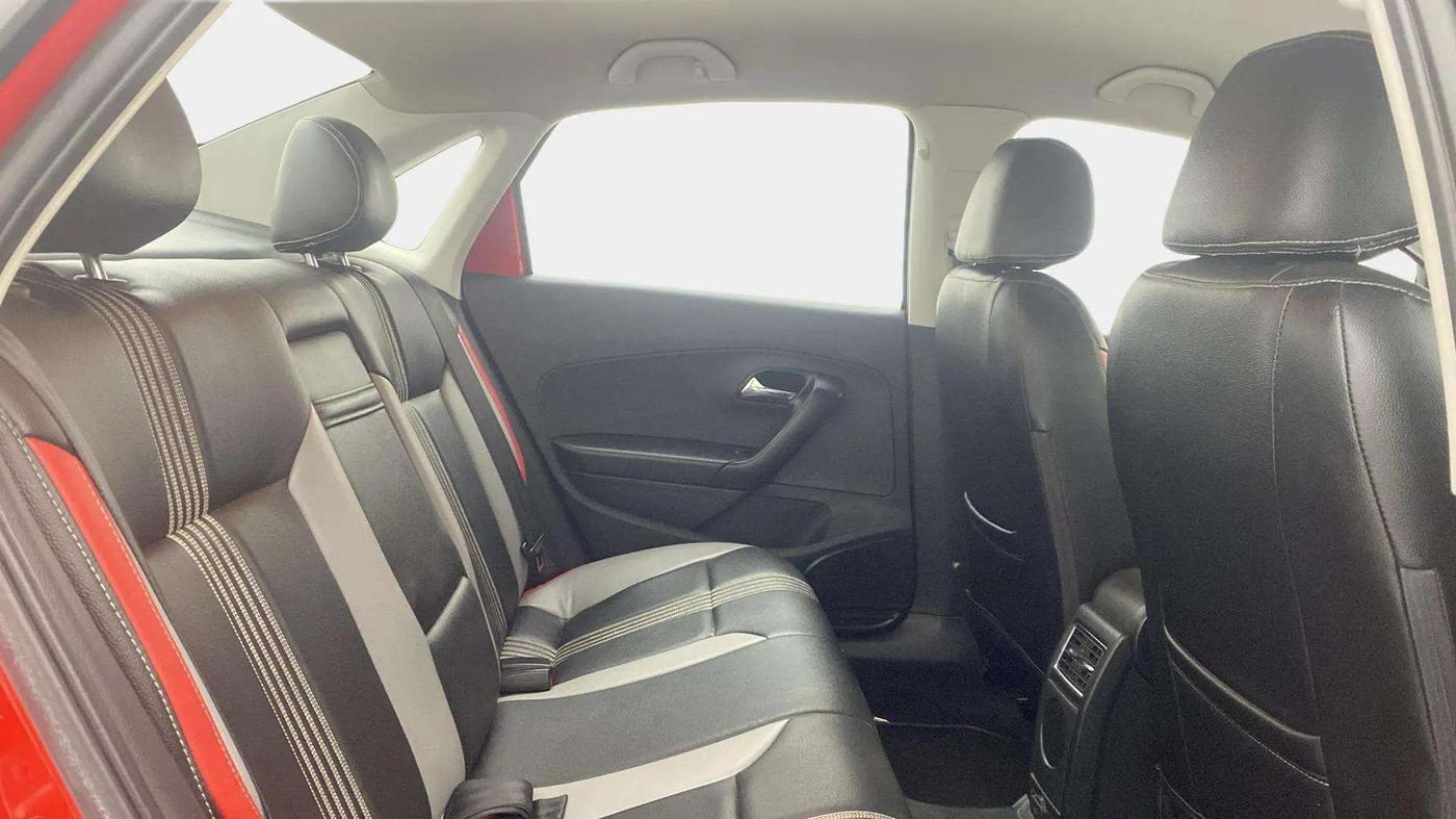 2019 Skoda Rapid STYLE 1.6 MPI AT, Petrol, Automatic, 38,538 km, Right Side Rear Door Cabin