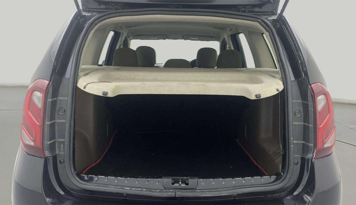 2017 Renault Duster RXL PETROL, Petrol, Manual, 51,141 km, Boot Inside