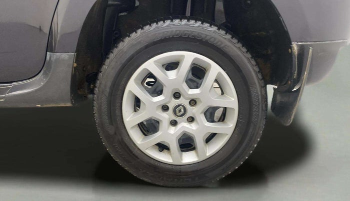 2017 Renault Duster RXL PETROL, Petrol, Manual, 51,141 km, Left Rear Wheel