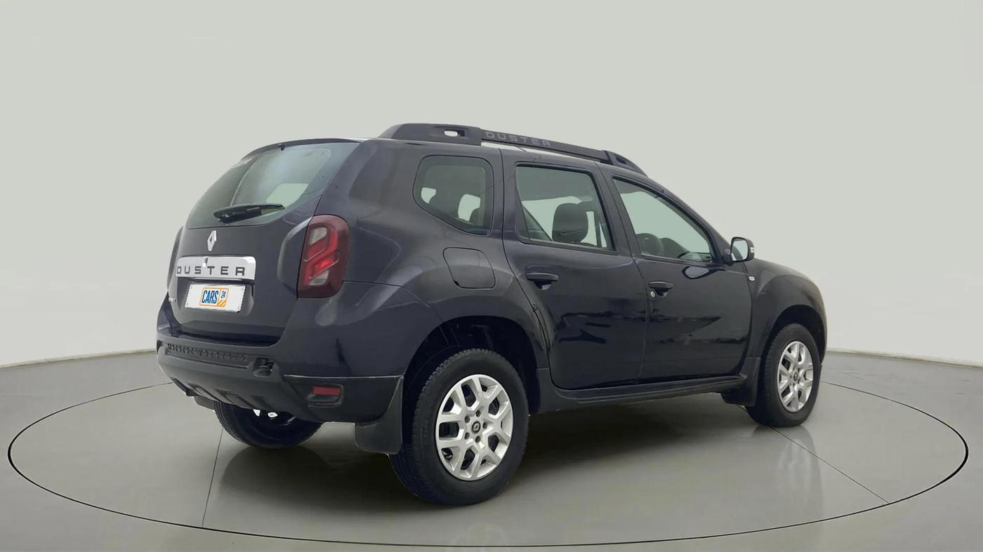 2017 Renault Duster RXL PETROL, Petrol, Manual, 51,141 km, Right Back Diagonal