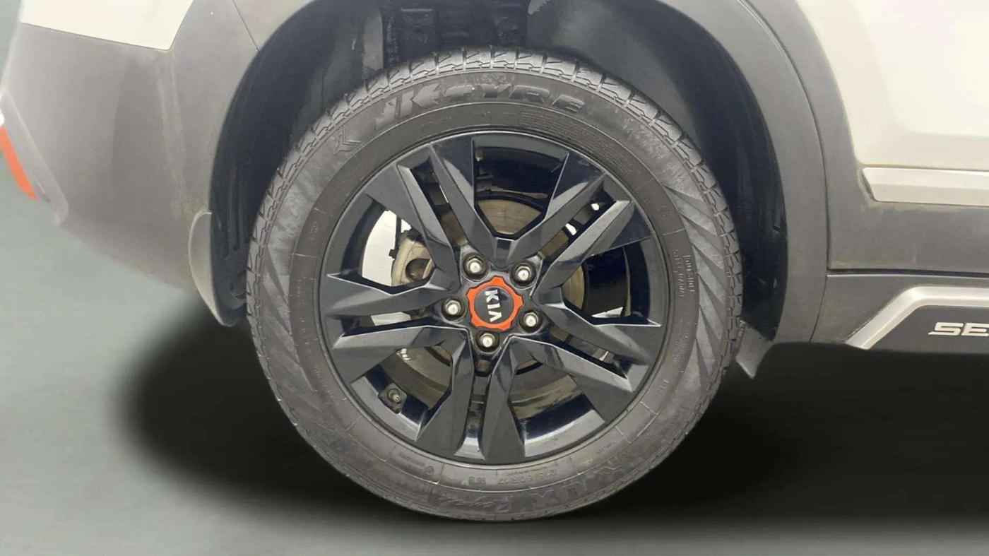 2020 KIA SELTOS HTX ANNIVERSARY EDITION 1.5 PETROL, Petrol, Manual, 40,249 km, Right Rear Wheel