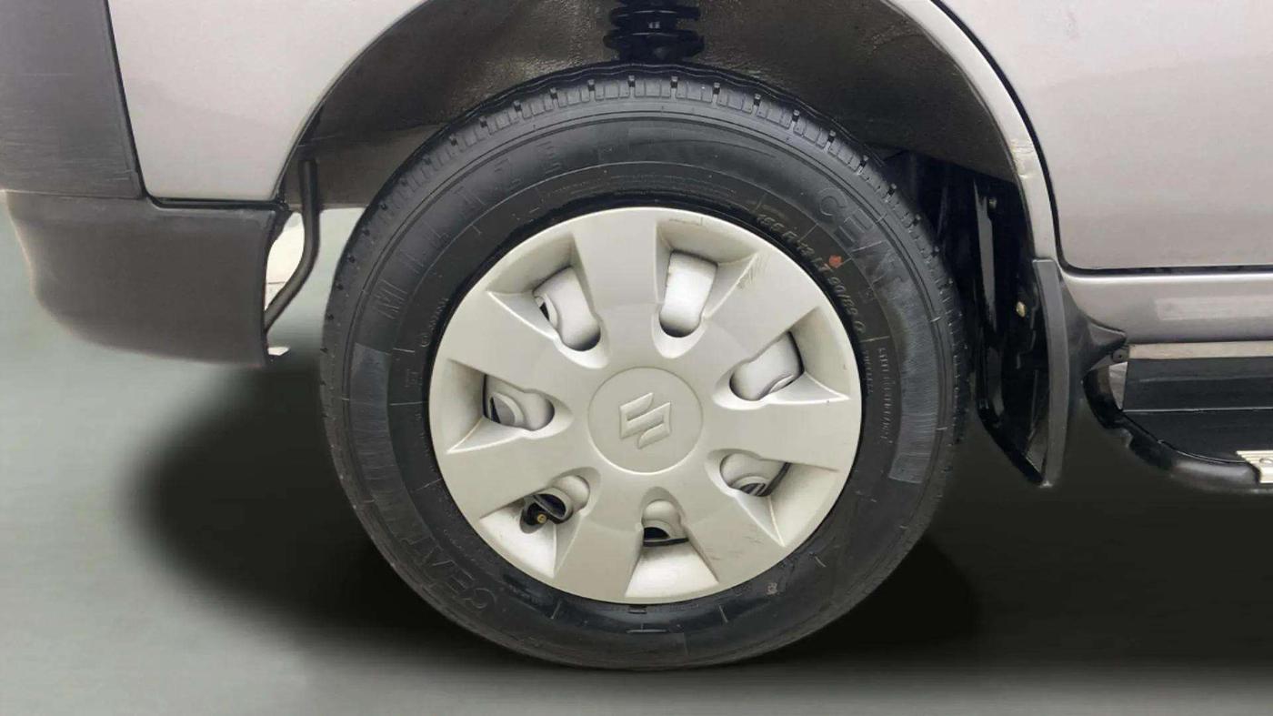 2022 Maruti Eeco 5 STR STD(O), Petrol, Manual, 7,010 km, Left Front Wheel