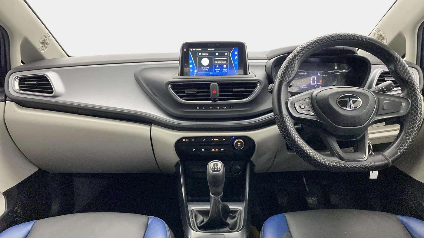 2024 Tata ALTROZ XM PLUS SUNROOF CNG, CNG, Manual, 19,598 km, Dashboard