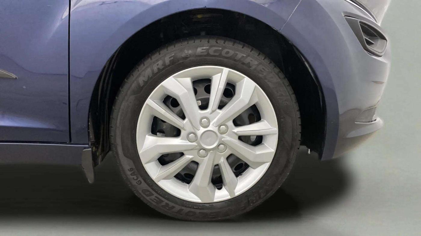 2024 Tata ALTROZ XM PLUS SUNROOF CNG, CNG, Manual, 19,598 km, Right Front Wheel