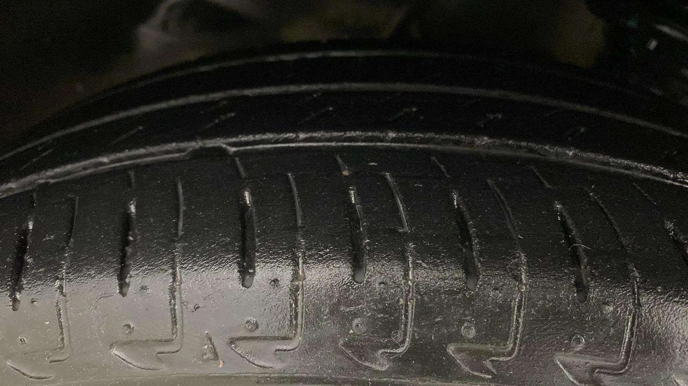 2022 Maruti IGNIS DELTA 1.2, Petrol, Manual, 23,646 km, Left Front Tyre Tread