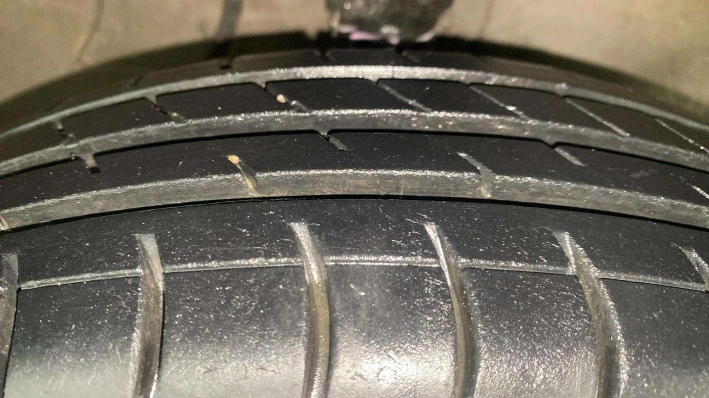 2015 Maruti Alto 800 LXI, Petrol, Manual, 61,586 km, Right Front Tyre Tread