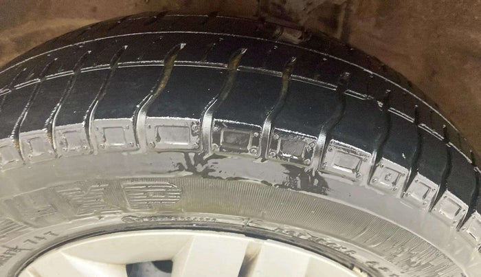 2018 Maruti Alto 800 LXI, Petrol, Manual, 22,605 km, Left front tyre - Tyre wear
