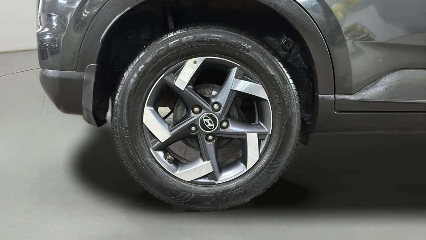 2021 Hyundai VENUE SX 1.0 (O) TURBO IMT, Petrol, Manual, 27,411 km, Right Rear Wheel