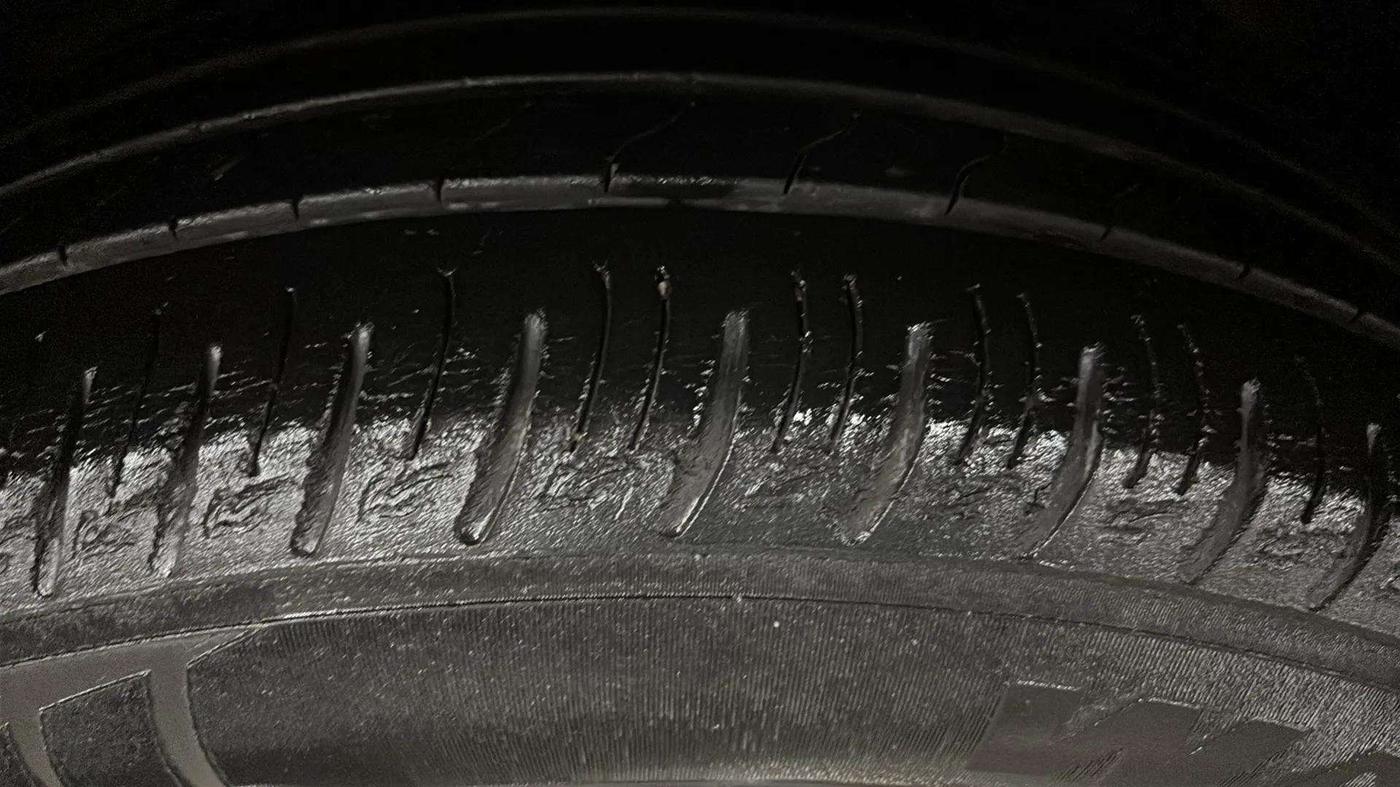 2021 Hyundai VENUE SX 1.0 (O) TURBO IMT, Petrol, Manual, 27,411 km, Left Front Tyre Tread