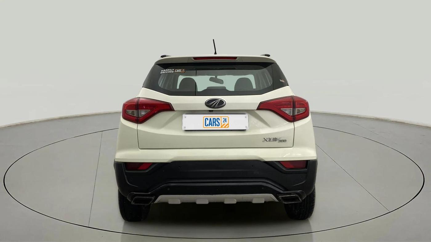 2021 Mahindra XUV300 W6 1.2 PETROL, Petrol, Manual, 5,436 km, Back/Rear