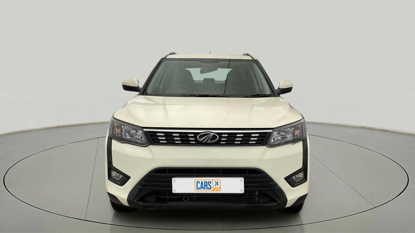 2021 Mahindra XUV300 W6 1.2 PETROL, Petrol, Manual, 5,436 km, Front