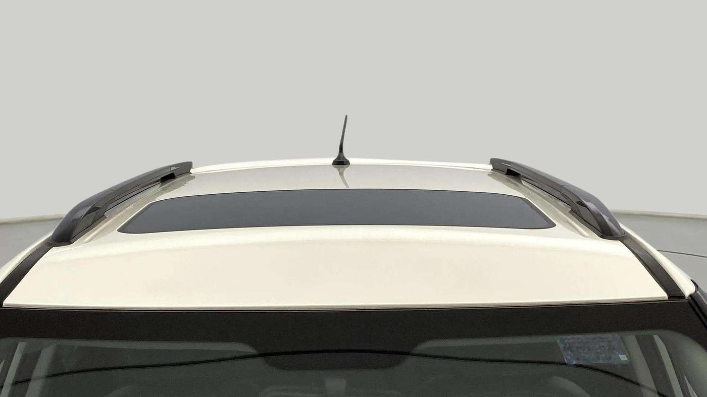 2021 Mahindra XUV300 W6 1.2 PETROL, Petrol, Manual, 5,436 km, Adaptive Cruise Control