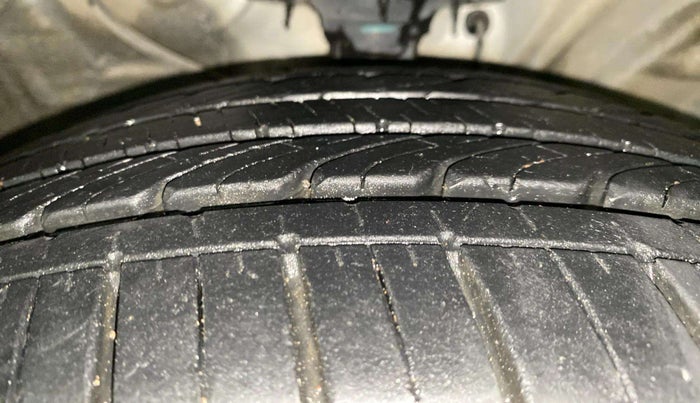 2019 Hyundai Creta SX AT 1.6 PETROL, Petrol, Automatic, 30,086 km, Right Front Tyre Tread