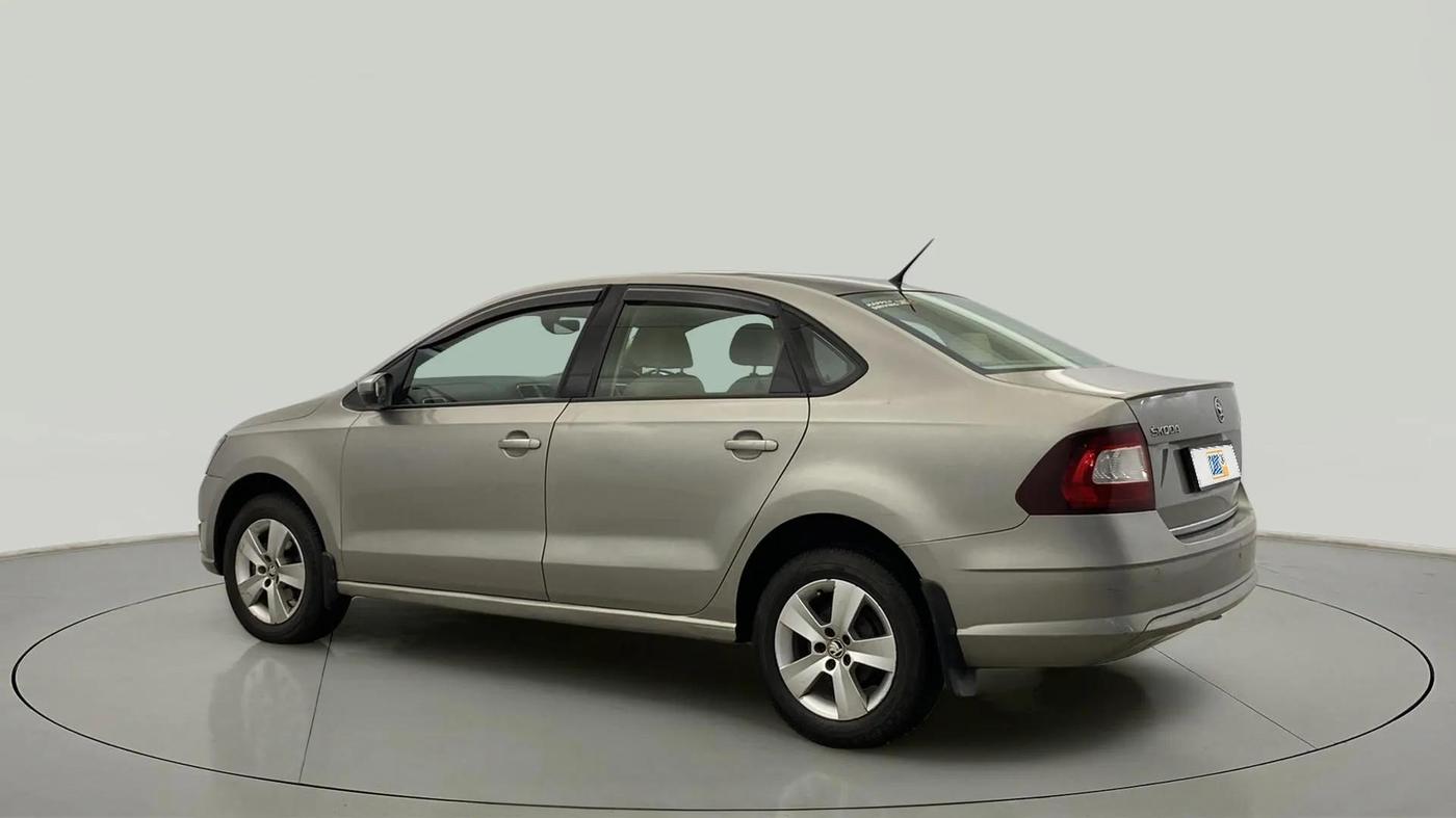 2017 Skoda Rapid STYLE 1.6 MPI AT, Petrol, Automatic, 48,665 km, Left Back Diagonal